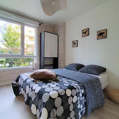 Lejlighed Chic And Spacious Apart With Terrace And Parking *