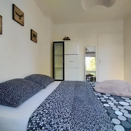 Chic And Spacious Apart With Terrace And Parking * Saint-Denis (Seine-Saint-Denis)