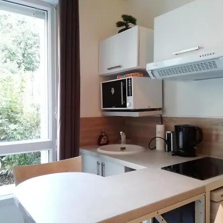 Lejlighed Chic And Spacious Apart With Terrace And Parking