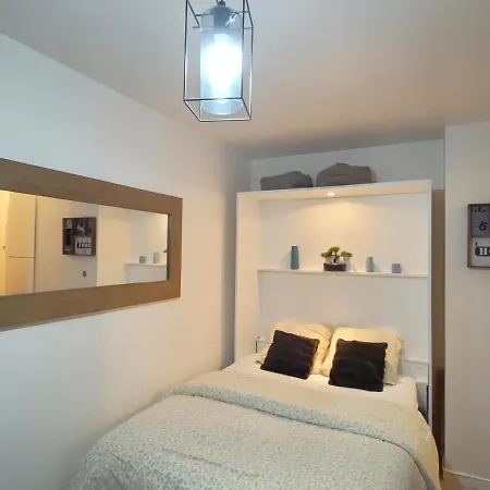 Chic And Spacious Apart With Terrace And Parking Lejlighed Saint-Denis (Seine-Saint-Denis)